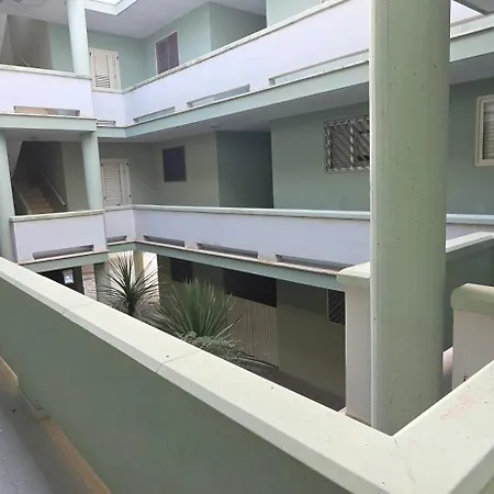 Baia House 15 *